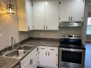 2071 Little River Ln in Tallahassee, FL - Building Photo - Building Photo