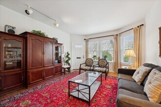 36 Phoenix Ave in Morristown, NJ - Building Photo - Building Photo