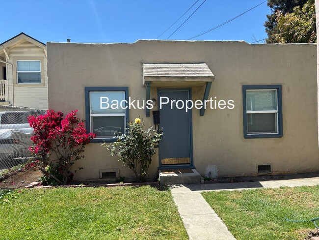 property at 430 Front St