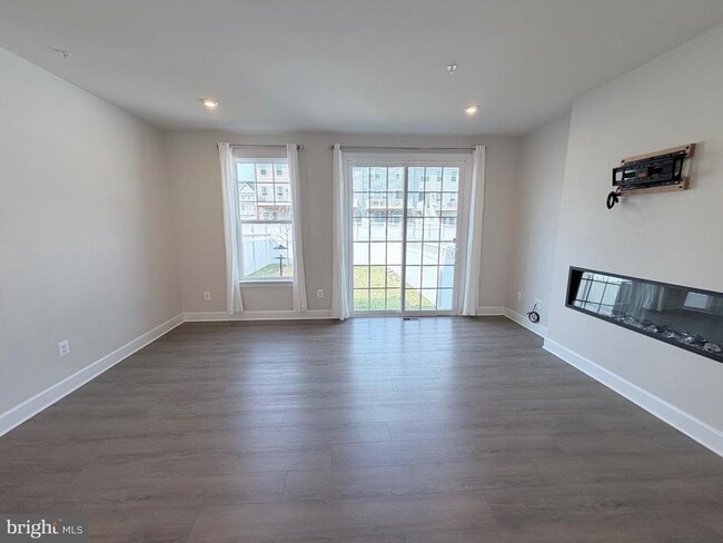 10825 Foxtrot Cir in Upper Marlboro, MD - Building Photo - Building Photo