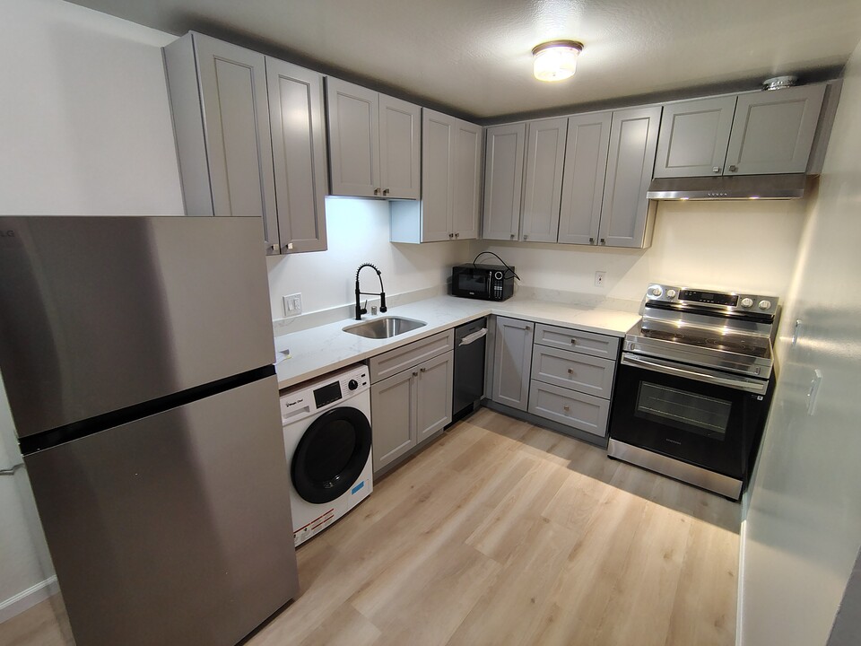 2232 Channing Way, Unit REMODELED UNIT 2 in Berkeley, CA - Foto de edificio