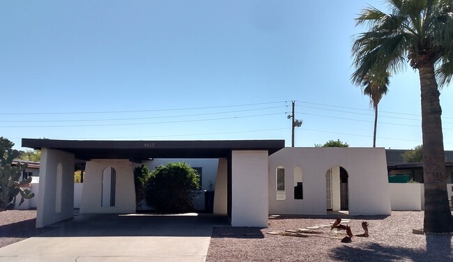 4815 S La Rosa Dr in Tempe, AZ - Building Photo - Building Photo