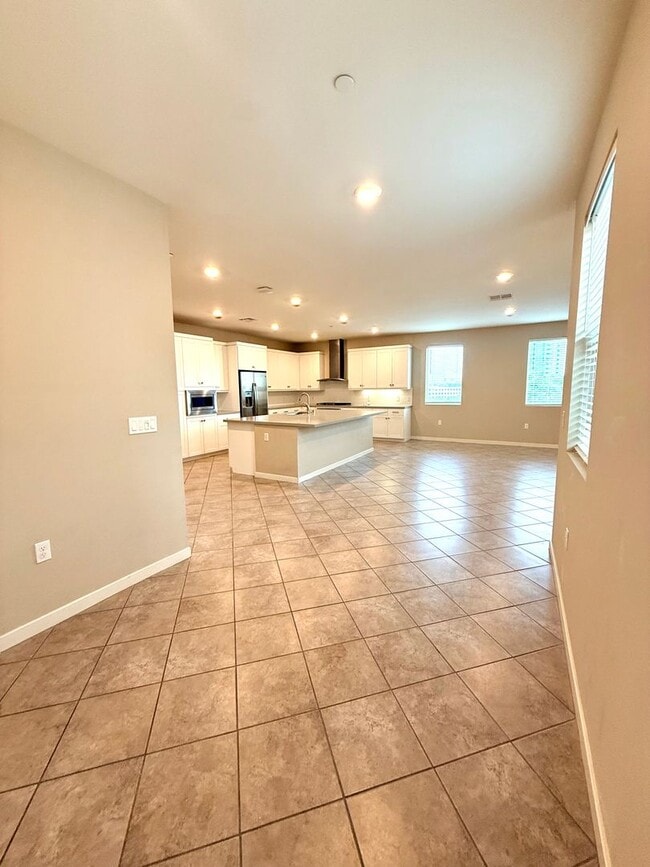 210 Tribeca in Irvine, CA - Building Photo - Building Photo