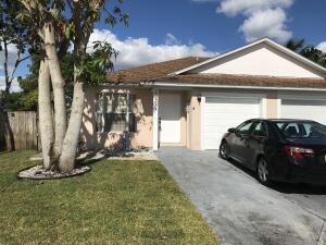 10321 Boynton Pl Cir in Boynton Beach, FL - Building Photo