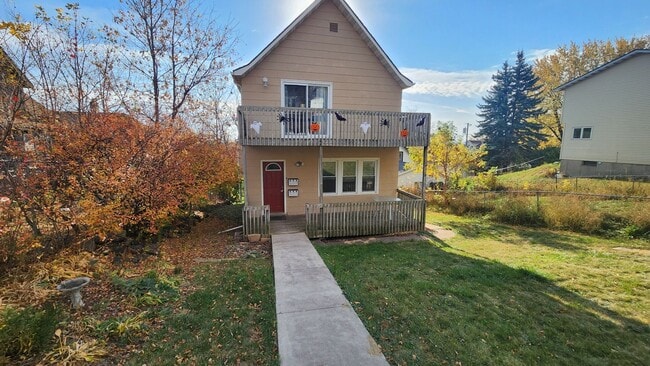 property at 2108 W 5th St