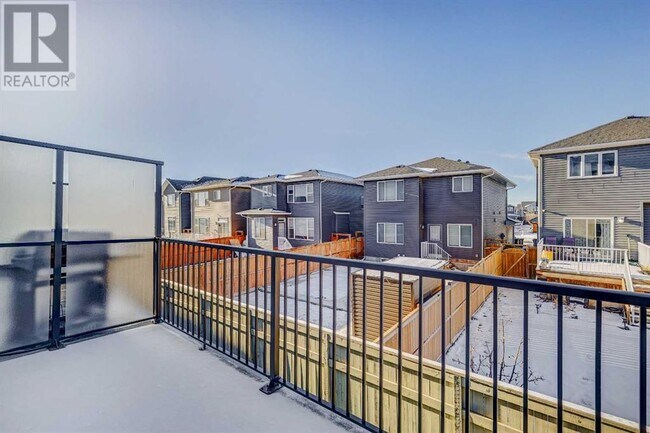 301 Redstone Blvd NE in Calgary, AB - Building Photo - Building Photo