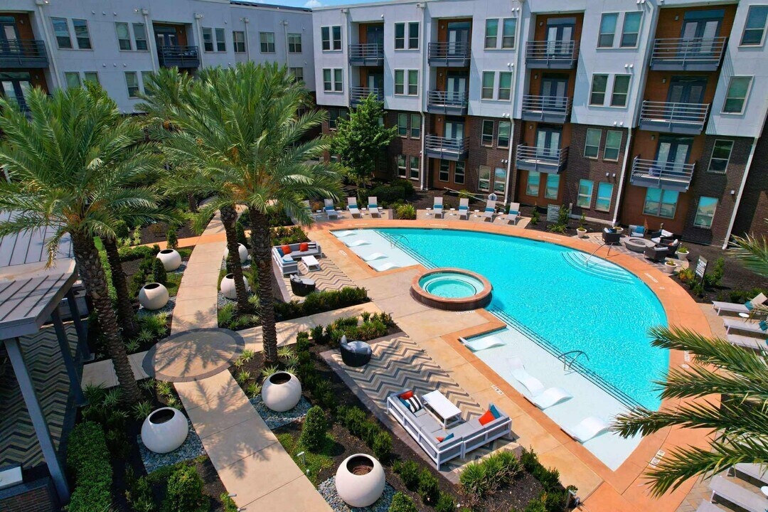 23233 Western Centre Dr in Katy, TX - Building Photo