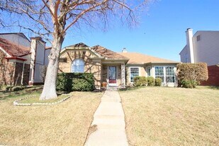 314 Pool St in Cedar Hill, TX - Building Photo