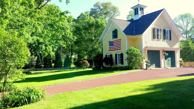 293 Main St, Unit 293B Main Street in Ridgefield, CT - Building Photo - Building Photo