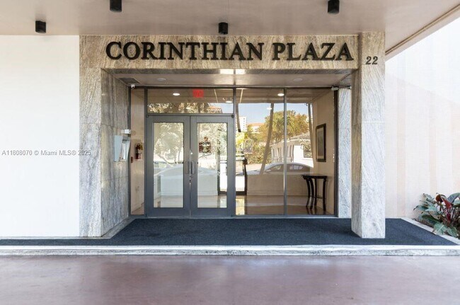 22 Salamanca Ave in Coral Gables, FL - Building Photo - Building Photo