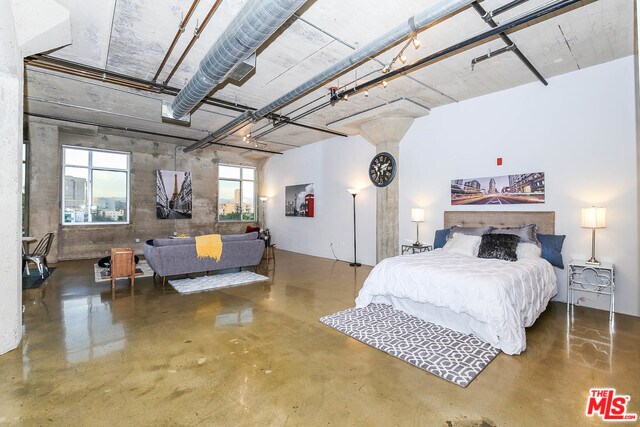 825 East 4th St-Unit -504 in Los Angeles, CA - Foto de edificio - Building Photo