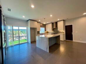 9964-66 Possum Creek Ln in El Cajon, CA - Building Photo - Building Photo