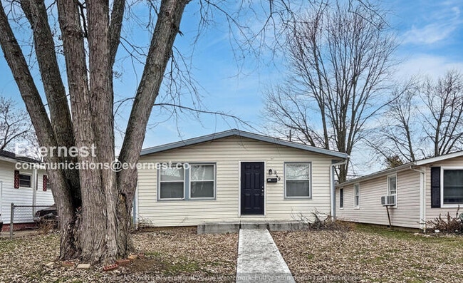 property at 949 S Harris Ave