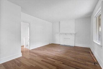 5556-5558 Pocusset St in Pittsburgh, PA - Foto de edificio - Building Photo