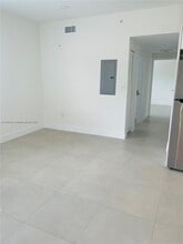 310 E 7th St in Hialeah, FL - Building Photo - Building Photo