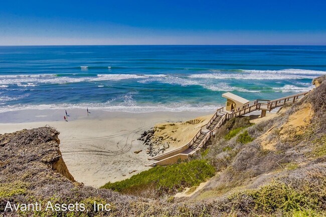 190 Del Mar Shores Terrace-Unit -#44 in Solana Beach, CA - Foto de edificio - Building Photo