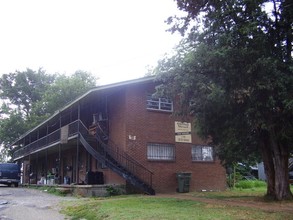 Gaston Apartments in Memphis, TN - Building Photo - Building Photo