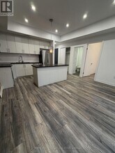 217 Jarvis St in Toronto, ON - Building Photo - Building Photo