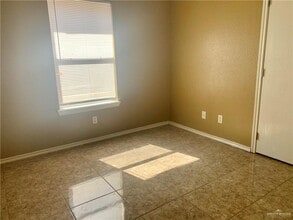 3102 Highland Park Ave in Mission, TX - Building Photo - Building Photo