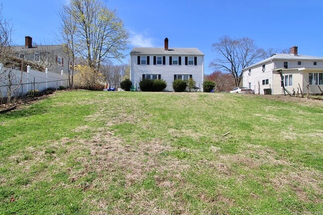 43 Willow Rd in Rocky Hill, CT - Building Photo - Building Photo