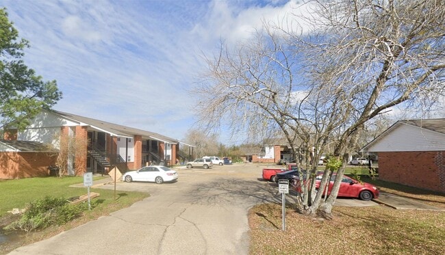 1800 W 3rd St in Kaplan, LA - Building Photo - Building Photo