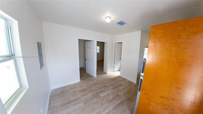 2940 NW 88th St in Miami, FL - Building Photo - Building Photo