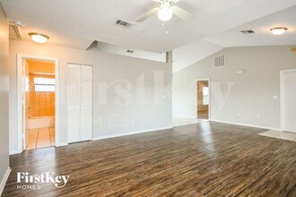 307 Medina Ct in Kissimmee, FL - Building Photo - Building Photo