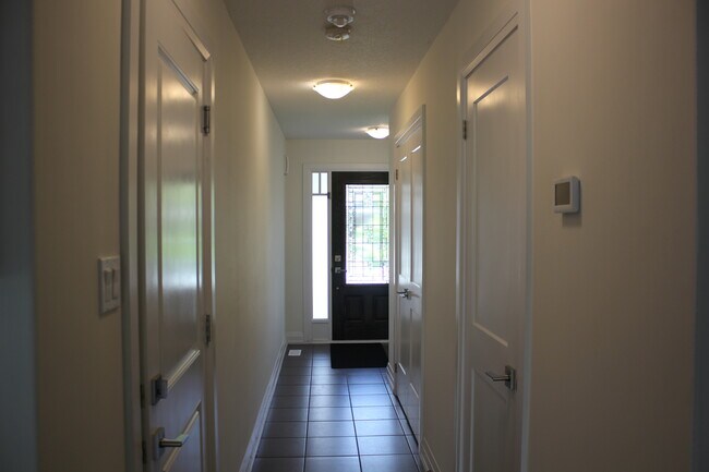 12 Winterton Crt in Orangeville, ON - Building Photo - Building Photo