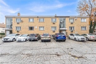 1415 Wyandotte Ave in Lakewood, OH - Building Photo