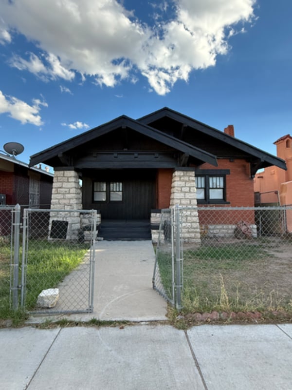 property at 3428 Montana Ave