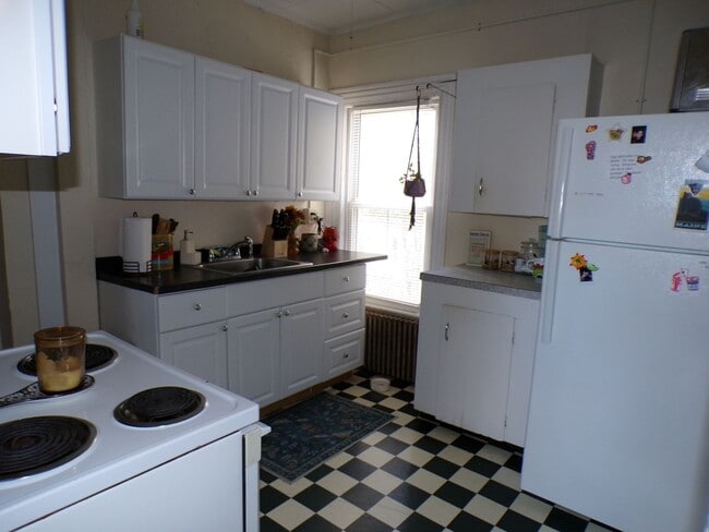 205 Main St in Orono, ME - Building Photo - Building Photo