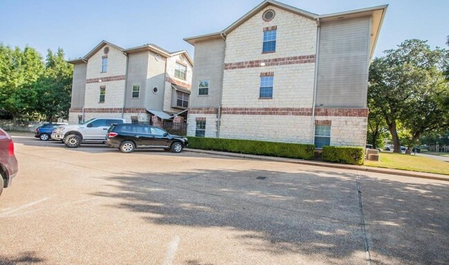 2021 S 8th St in Waco, TX - Building Photo - Building Photo