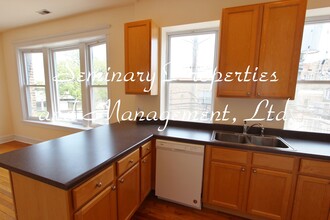 1415-17 W Addison in Chicago, IL - Building Photo - Interior Photo