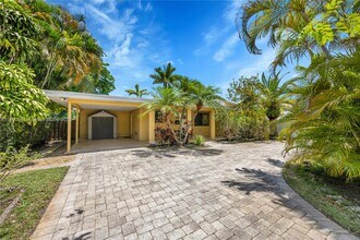 6611 SW 63rd Ave in South Miami, FL - Building Photo - Building Photo