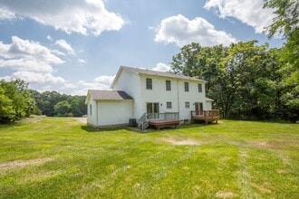 84 Dozer Ln in Martinsburg, WV - Foto de edificio - Building Photo