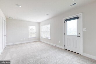 2008 Ivory Brook Rd in Woodlawn, MD - Building Photo - Building Photo