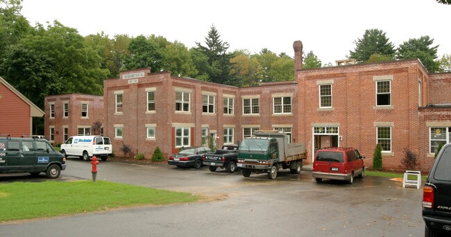 Chase Mill Bldg in Derry, NH - Building Photo - Building Photo