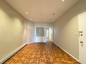 787 Summer Ave, Unit 3 in Newark, NJ - Building Photo - Building Photo