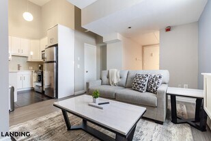 265 College St, Unit 02D in New Haven, CT - Building Photo