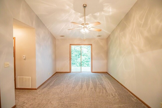 2822-2824 Plaza Ln in Lafayette, IN - Building Photo - Building Photo