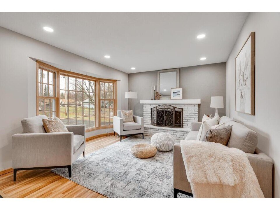 639 117th Cir NE in Blaine, MN - Building Photo