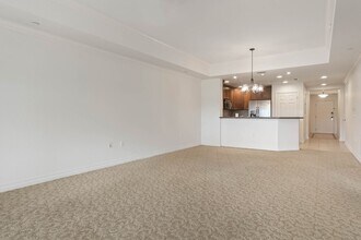 1102 Sunset View Cir in Kissimmee, FL - Foto de edificio - Building Photo