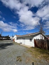 739 NE 7th St in Grants Pass, OR - Building Photo - Building Photo