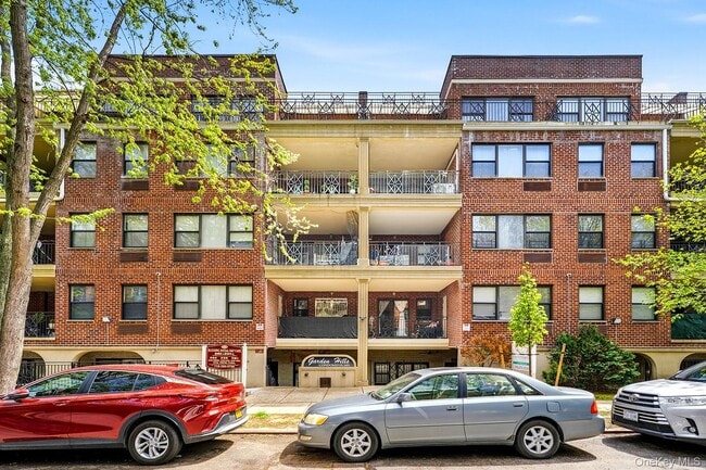 property at 71-19 162nd St
