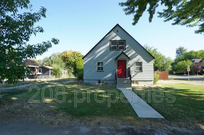 property at 1202 W Hale St