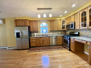 250 Western Ave, Unit 1 in Cambridge, MA - Building Photo - Building Photo