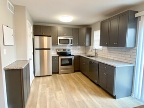 312 Vincent Cir in Middletown, DE - Foto de edificio - Building Photo