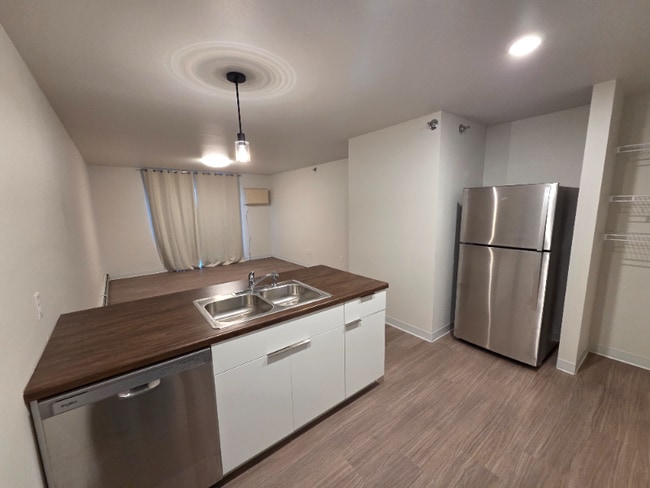 211 1st Ave NW in Hankinson, ND - Building Photo - Building Photo