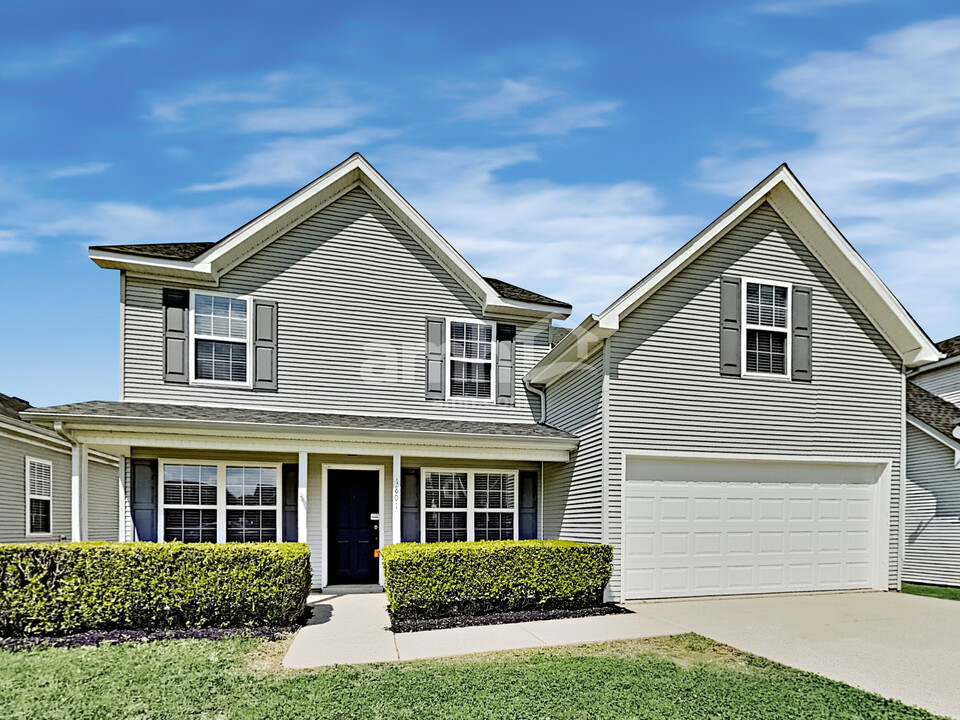 1801 Antebellum Dr in Murfreesboro, TN - Building Photo