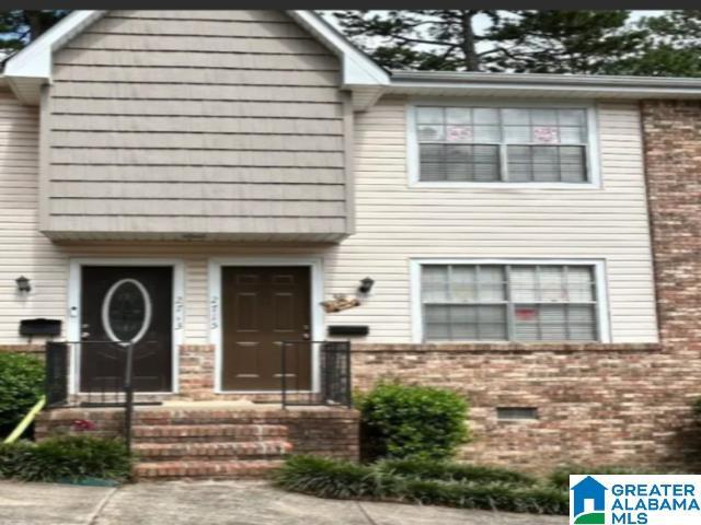 property at 2715 Southbury Cir